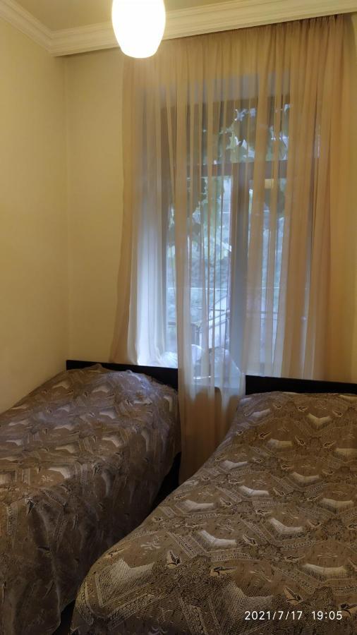 Verishen Guest House B&B Goris Ngoại thất bức ảnh