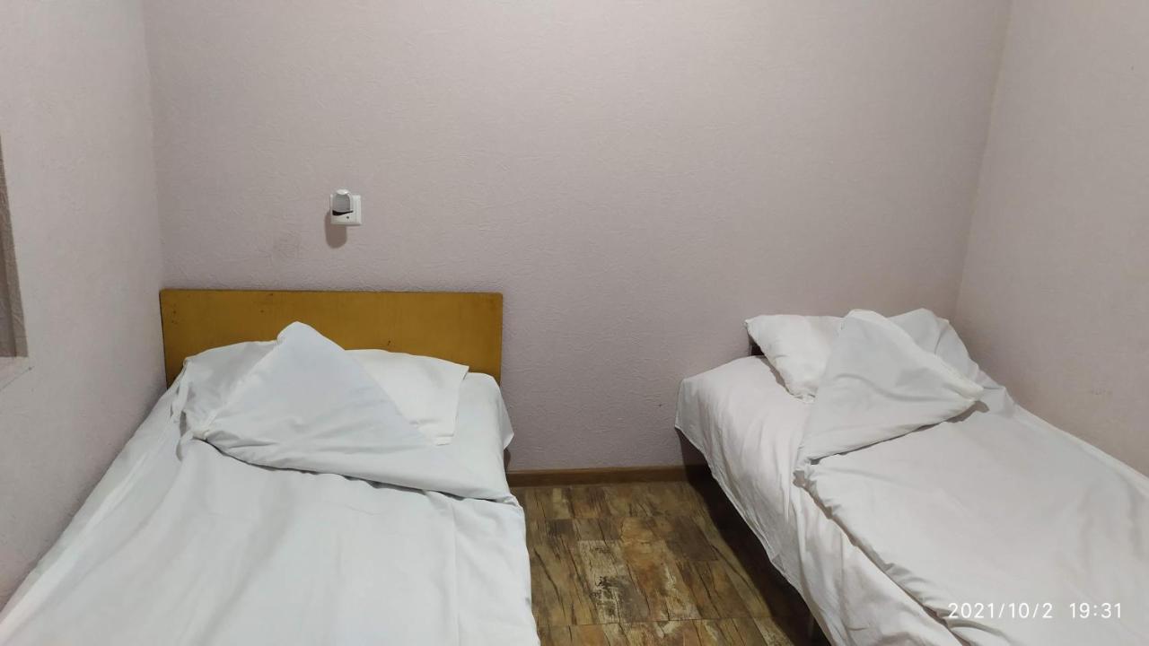 Verishen Guest House B&B Goris Ngoại thất bức ảnh