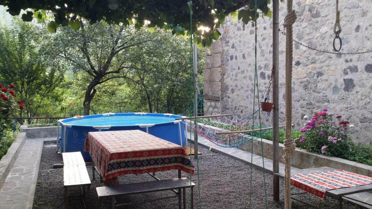 Verishen Guest House B&B Goris Ngoại thất bức ảnh